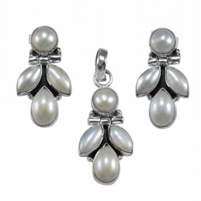 Pearl 925 Sterling Silver Earrings & Pendent Set 