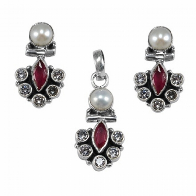 Red Onyx , Zircon , Pearl Earrings & Pendant Set 